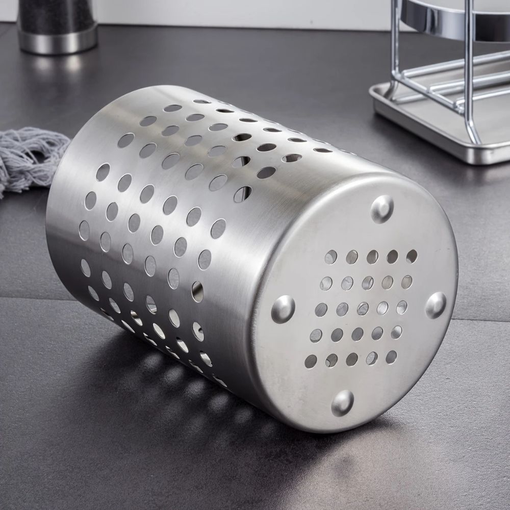 Perforierter Utensilienbehälter aus Edelstahl