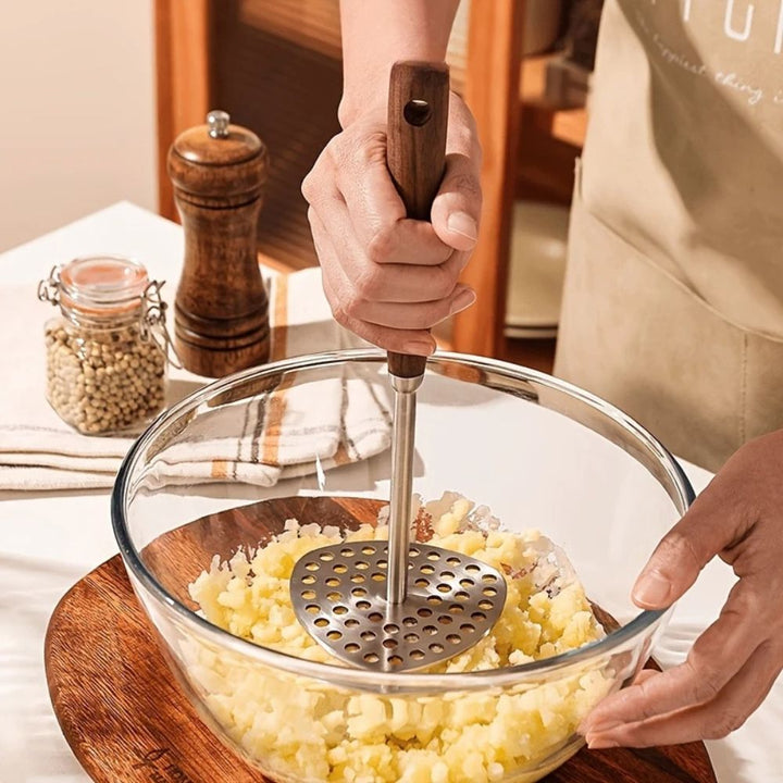 Kartoffelpresse aus Edelstahl