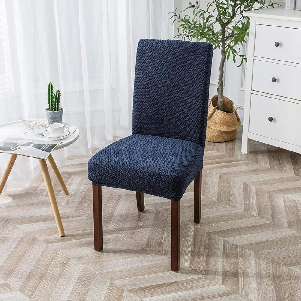 Stretchbarer Stuhlbezug aus Jacquard-Samt