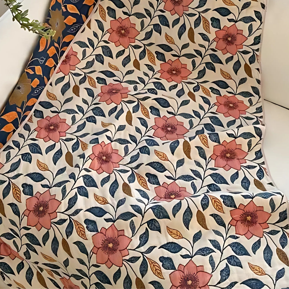 Badetuch aus Baumwolle mit Blatt- und Blumenmuster