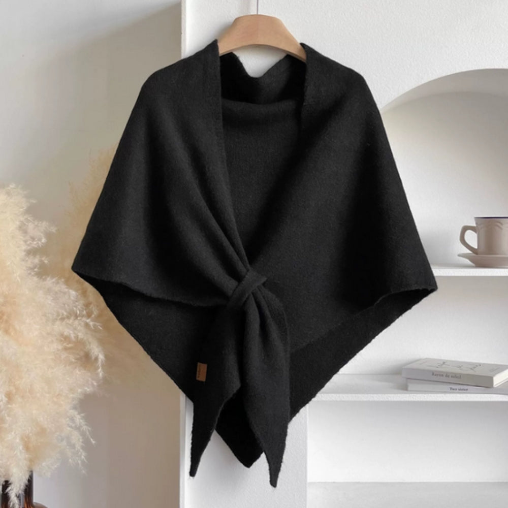 Dreieckiger Strickponcho