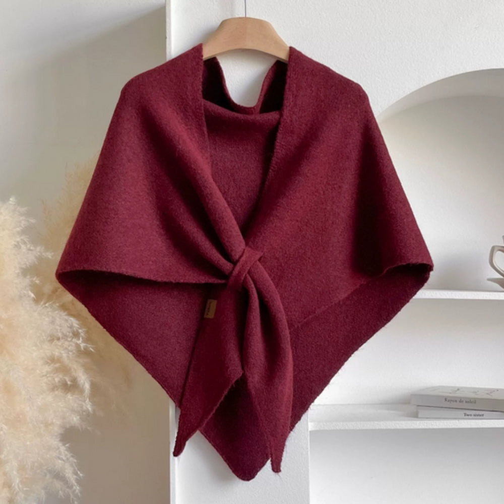 Dreieckiger Strickponcho