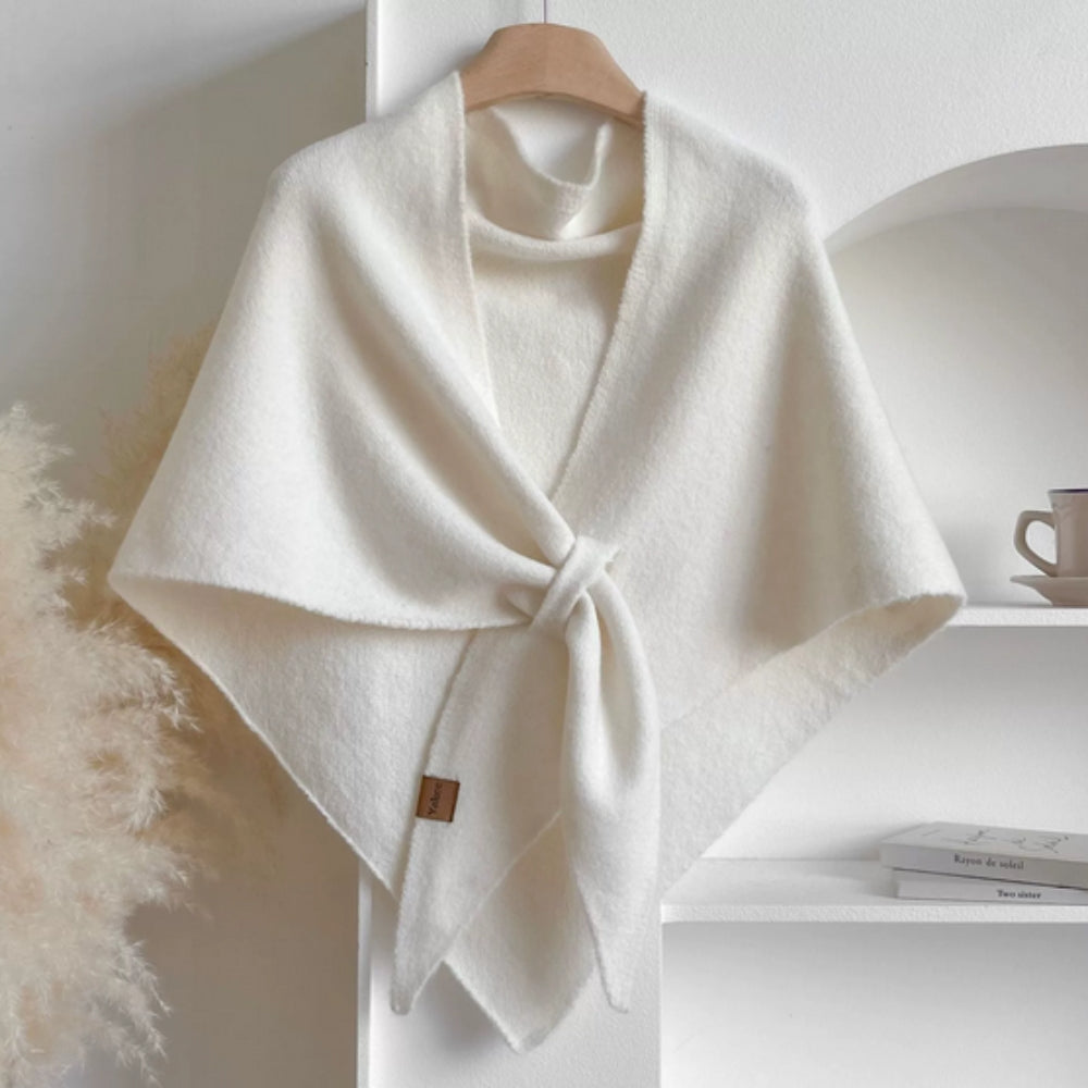 Dreieckiger Strickponcho