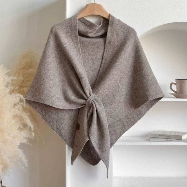 Dreieckiger Strickponcho