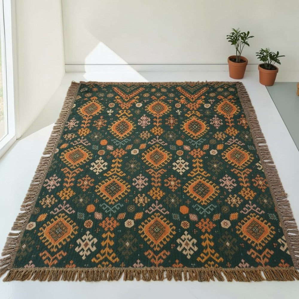 Ethno-Baumwolldecke mit geometrischem Muster und Fransen