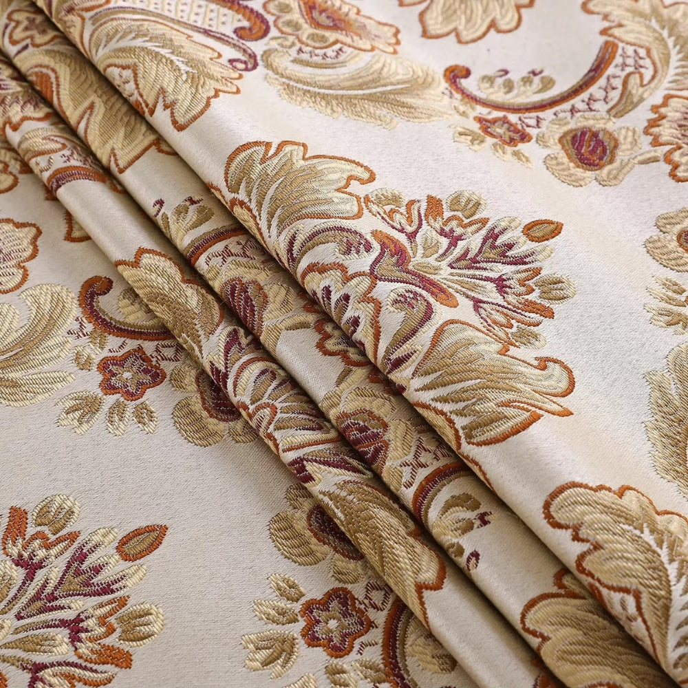 Jacquard-Tischdecke mit Quasten