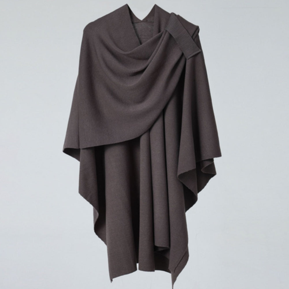 Leichter Poncho mit fließendem Fall