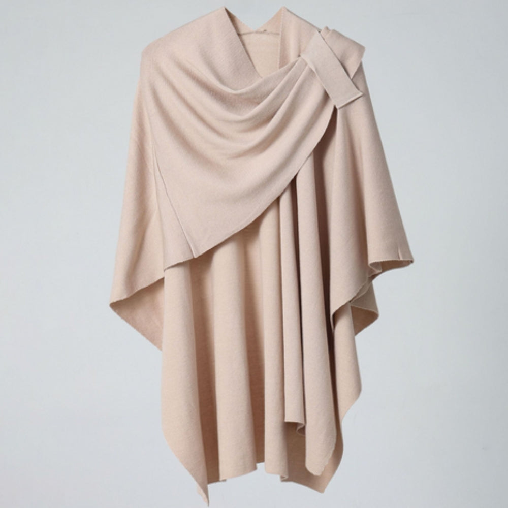 Leichter Poncho mit fließendem Fall