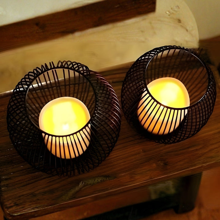 Kerzenhalter aus Eisen, Drahtgestell