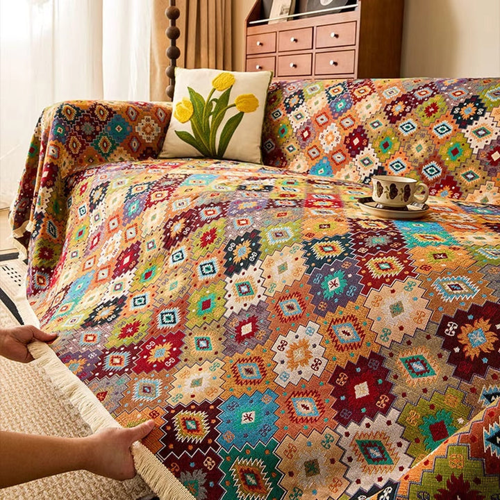 Sofaüberwurf mit Kelim-Muster und Fransen
