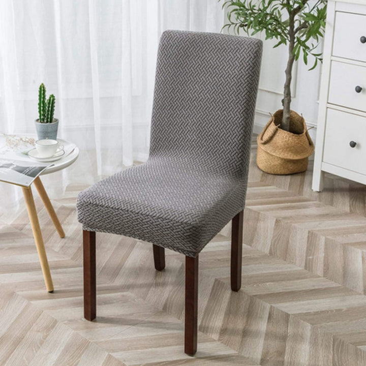 Stretchbarer Stuhlbezug aus Jacquard-Samt