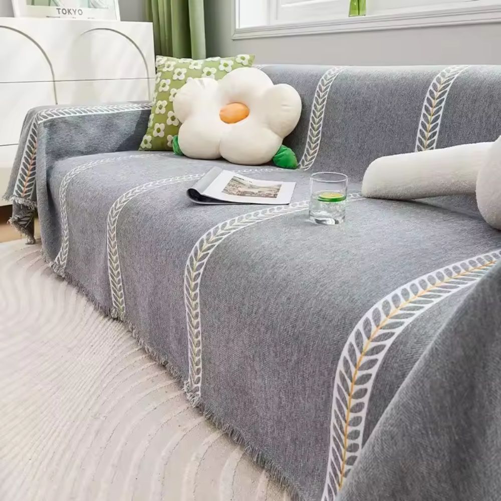 Chenille-Sofaüberwurf mit gewebtem Blattmuster