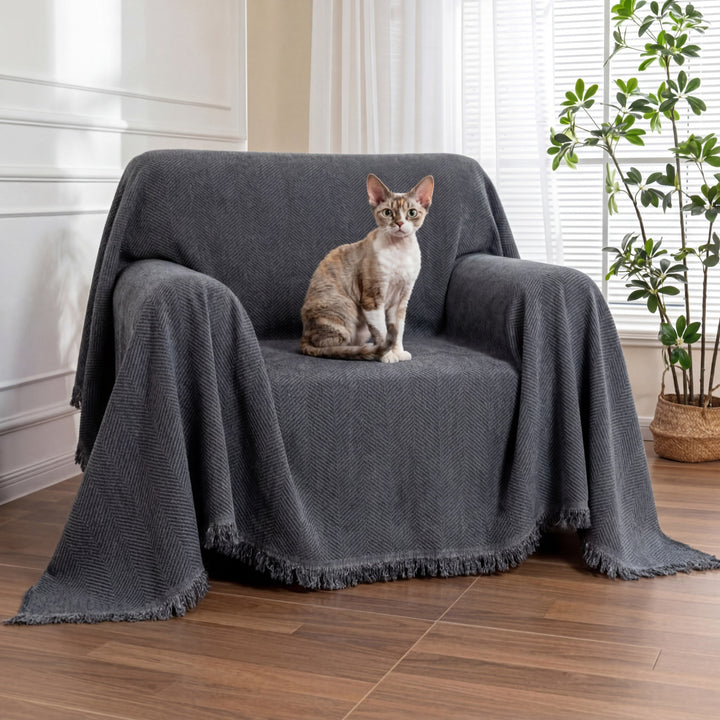 Chenille-Sofaüberwurf mit Fischgrätmuster und Fransen – Grau