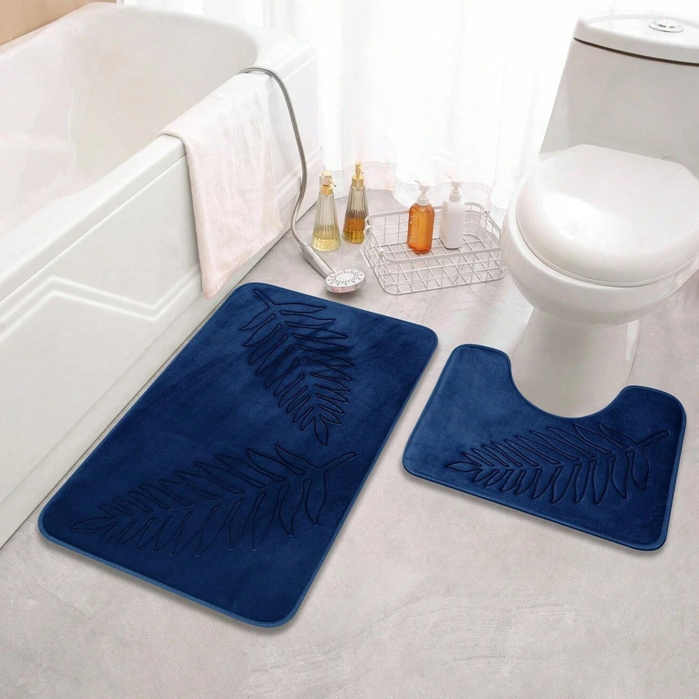 Set aus zwei Badteppichen mit Blattmuster