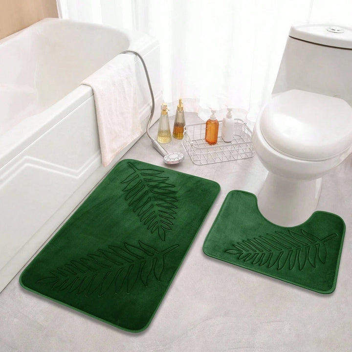 Set aus zwei Badteppichen mit Blattmuster